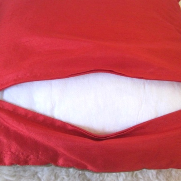 Decorative Embroidered Floral Print Throw Pillow - Picture 4 of 6